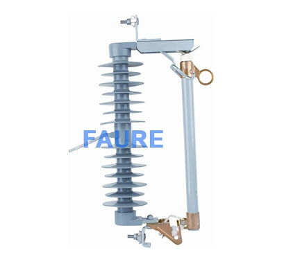 高壓跌落式熔斷器HRW12-15kV與避雷器的協(xié)同防護(hù)解析